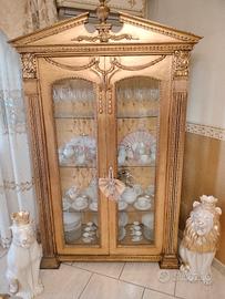 vetrina foglia oro