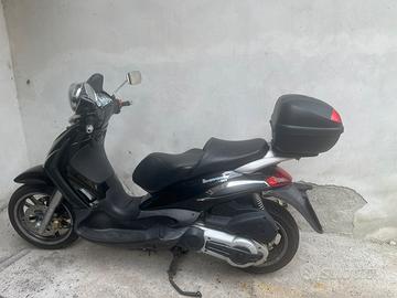 Piaggio beverly 500