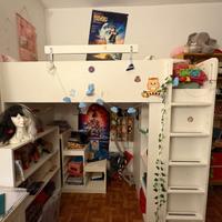 letto ikea a soppalco bianco e rosa