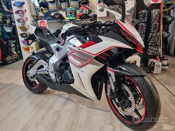 Zontes ZT 703 RR 3 CILINDRI 95 CV