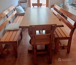 Tavolo, panche e sedie in pino svezia, artigianale