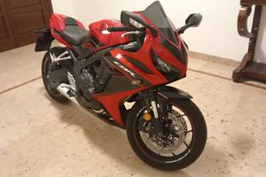 Honda CBR 650 R 2023 sport pack 95 CV