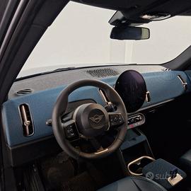 MINI Mini Countrym.(U25) Mini C Essential Count...
