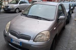yaris 