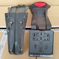 PARAFANGO PORTATARGA KTM 125/200/390 DUKE 11/16