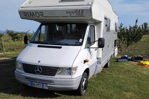camper Rimor su Mercedes