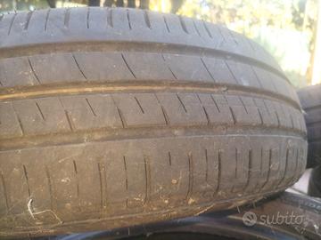 4 gomme invernali Aplus 175/65 R14 82 t