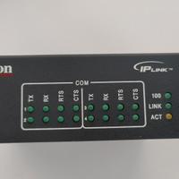 Controller Extron IPL T 4S per 6 porte IP / 4 RS