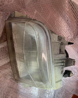 Fanale anteriore sinistro Renault clio