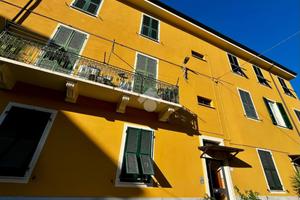 4 LOCALI A LA SPEZIA