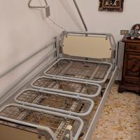Letto ortopedico ospedaliero con sponde