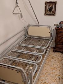 Letto ortopedico ospedaliero con sponde
