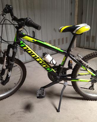 Mountain bike Montana Escape 20" con cambio Shiman