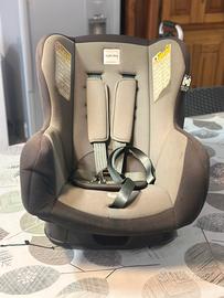 Seggiolino baby per auto
