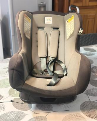 Seggiolino baby per auto
