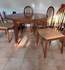 Tavolo rotondo vintage anni 80 con 4 sedie 