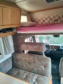CAMPER  MANSARDATO