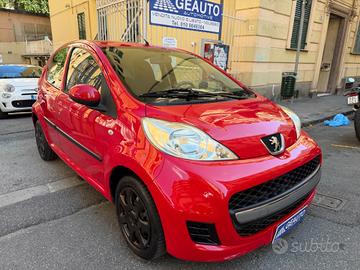 Peugeot 107 1.0 68CV 5 Porte Sweet Years