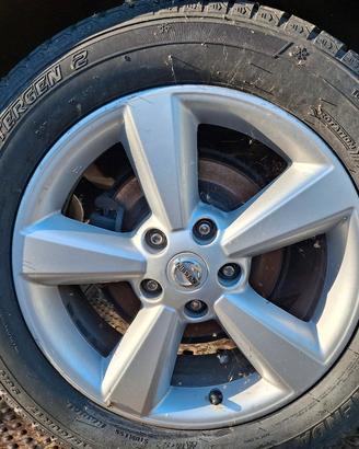 pneumatici M+S  215/60 R17