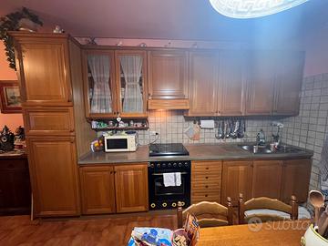 Cucina usata in legno