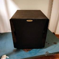 Amplificatore subwoofer marca Velodyne Impact 10  			