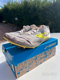 Scarpe chiodate Brooks 41