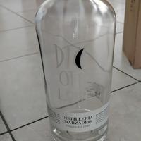 Bottiglia grappa diciottolune