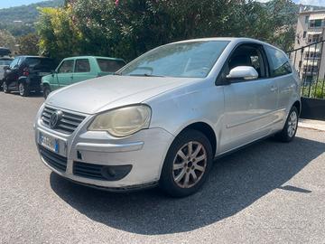 POLO 1.4-69CV TDI 3P SPORTLINE (51 KW)