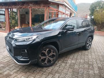 Suzuki Across 12/23 54000km. 85 km in elettrico