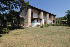 CASA SEMINDIPENDENTE A LESIGNANO DE' BAGNI