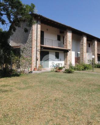 CASA SEMINDIPENDENTE A LESIGNANO DE' BAGNI