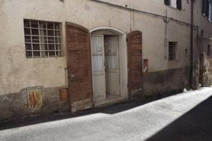 Immobile di 80 m² a Foligno
