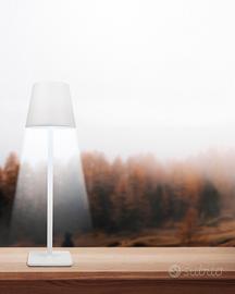 Lampada da tavolo 3 in 1 Indoor e Outdoor