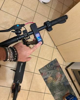 Monopattino elettrico evercross EV85F