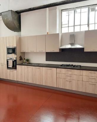 Cucina Lineare Completa di Elettrodomestici