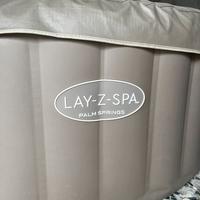 Piscina idromassaggio Layz spa