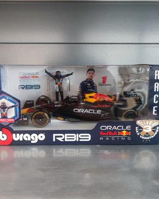 1:24 Red Bull RB19 + Driver Figurine Bburago 1/24