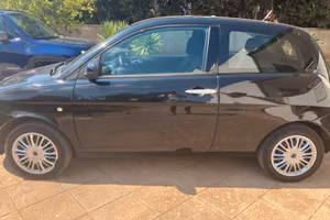 Lancia y