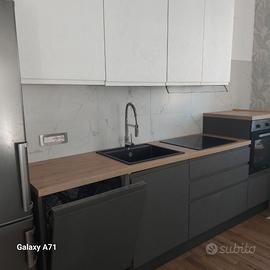 Cucina moderna lineare