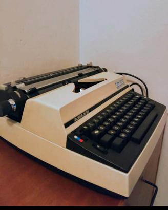 macchina da scrivere vintage 