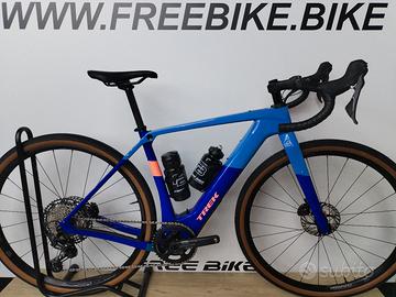 Bici elettrica carbonio Gravel  Trek Checkpoint+ 