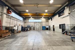 CAPANNONE A OSIO SOTTO