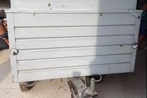 Carrello rimorchio per trasporto animali