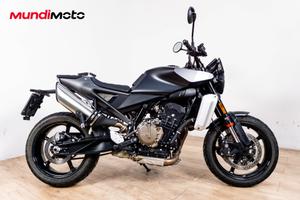 HUSQVARNA SVARTPILEN 801 - 2025