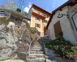 PANORAMICA CASA DI TESTA A DUE PASSI DALL' AUST...