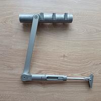 Chiudi porta automatico marca DORMA 