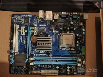 Scheda madre Gigabyte + CPU Intel Core 2 duo