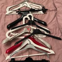 Grucce appendiabiti vestiti per adulti