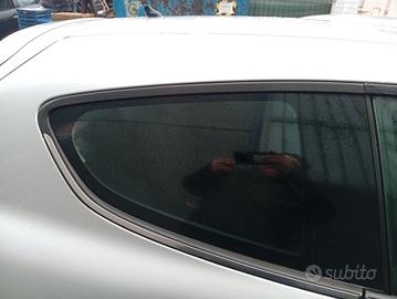 Vetro fisso dx alfa romeo mito
