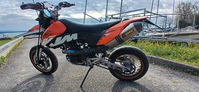 ktm 690 smc 